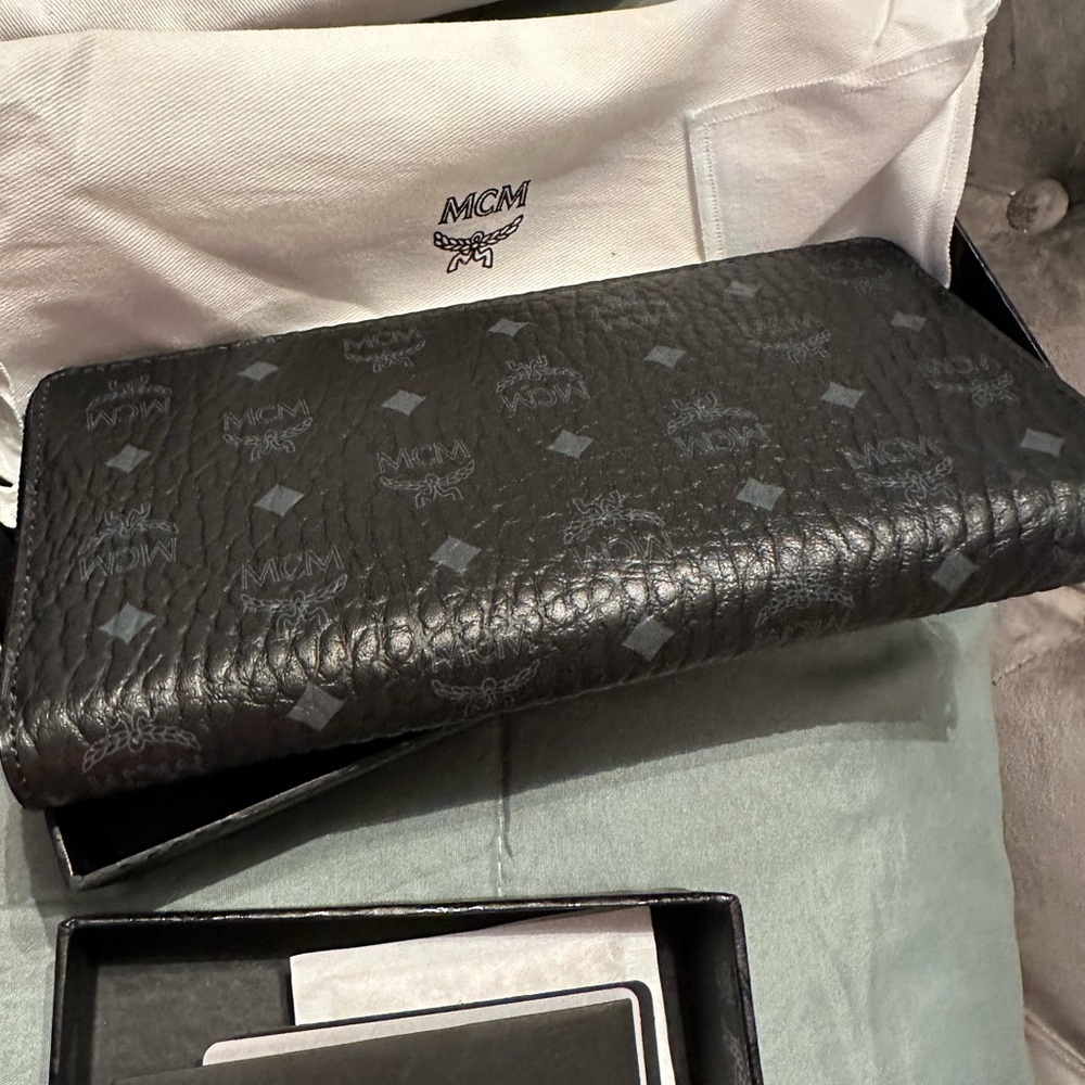 MCM wallet